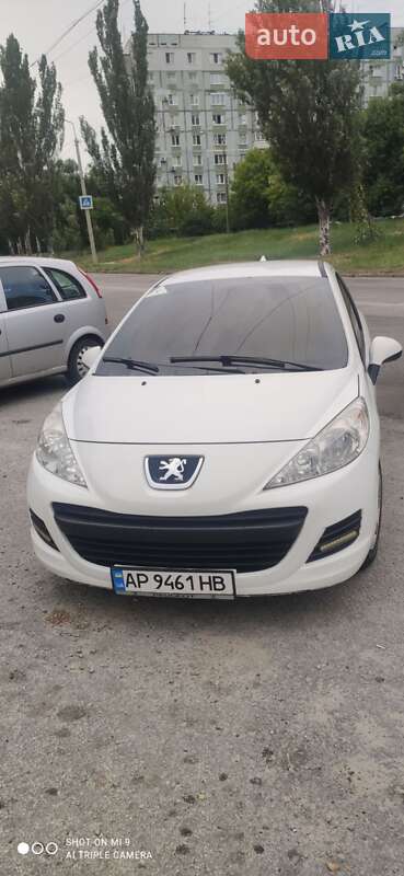 Хетчбек Peugeot 207 2010 в Запоріжжі