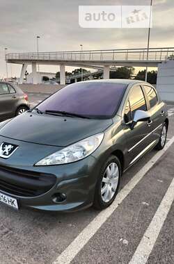 Хэтчбек Peugeot 207 2006 в Львове