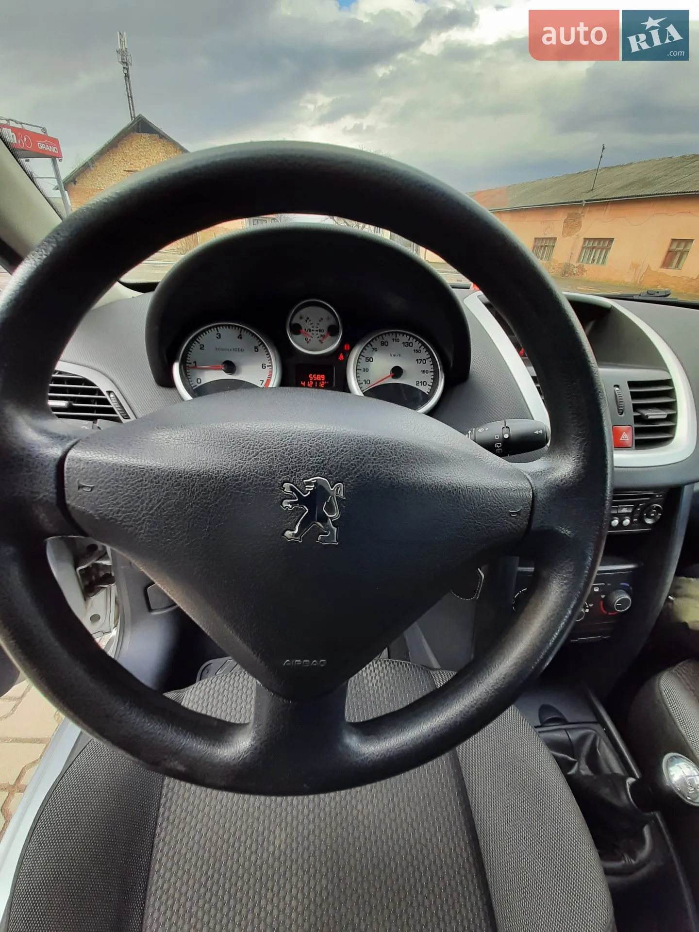 2010 Peugeot 207 - мініатюра 13