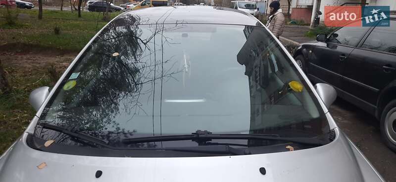 Peugeot 207 2010