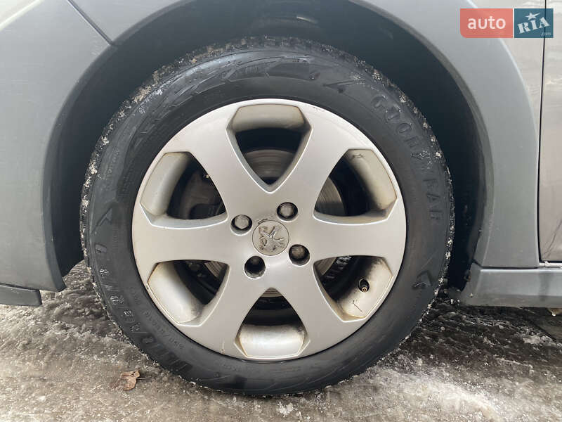 Універсал Peugeot 207 2008 в Бродах