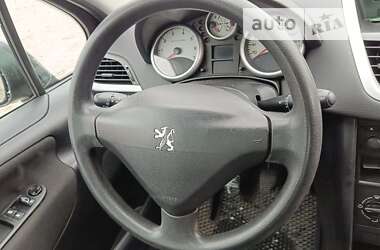 Хэтчбек Peugeot 207 2009 в Стрые