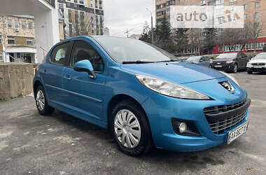 Хэтчбек Peugeot 207 2011 в Киеве