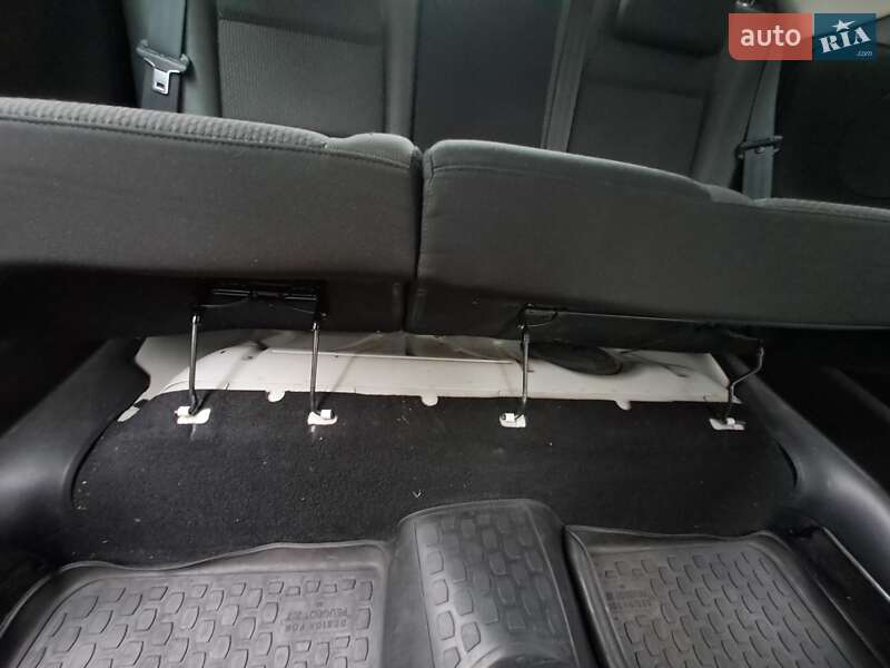 Хетчбек Peugeot 207 2011 в Києві