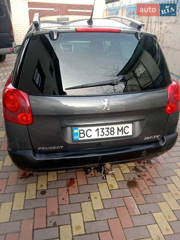 Универсал Peugeot 207 2007 в Горохове