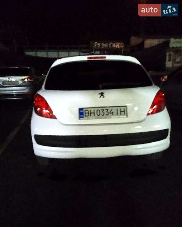 Хэтчбек Peugeot 207 2008 в Подольске