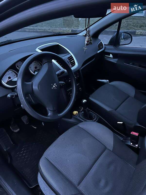 Універсал Peugeot 207 2010 в Дрогобичі