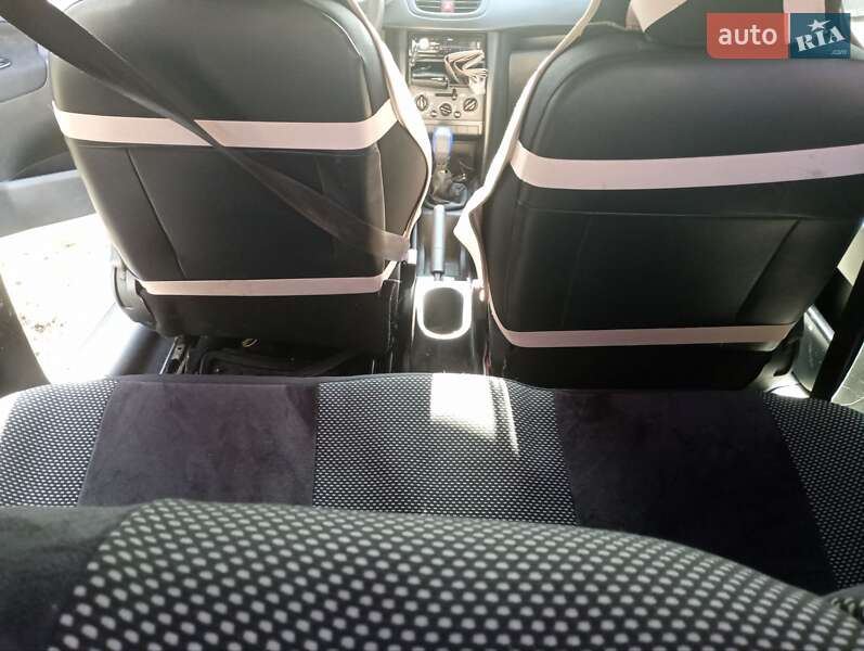 Хэтчбек Peugeot 207 2008 в Подольске