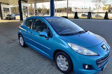 Хэтчбек Peugeot 207 2011 в Киеве