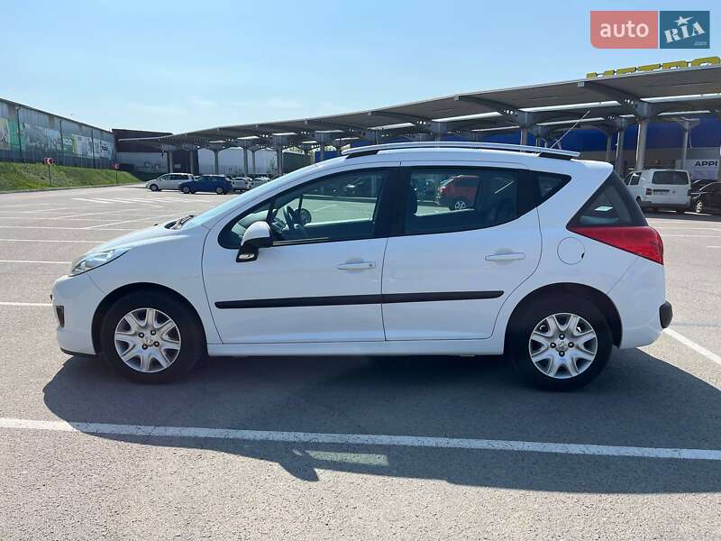 Універсал Peugeot 207 2010 в Вінниці