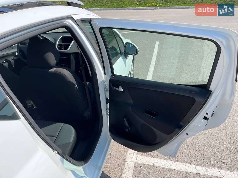 Універсал Peugeot 207 2010 в Вінниці