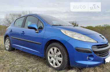 Хетчбек Peugeot 207 2006 в Умані