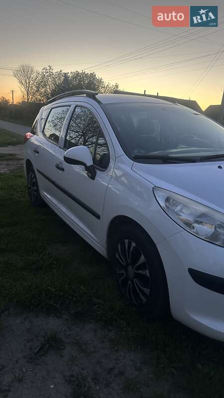 Універсал Peugeot 207 2008 в Житомирі