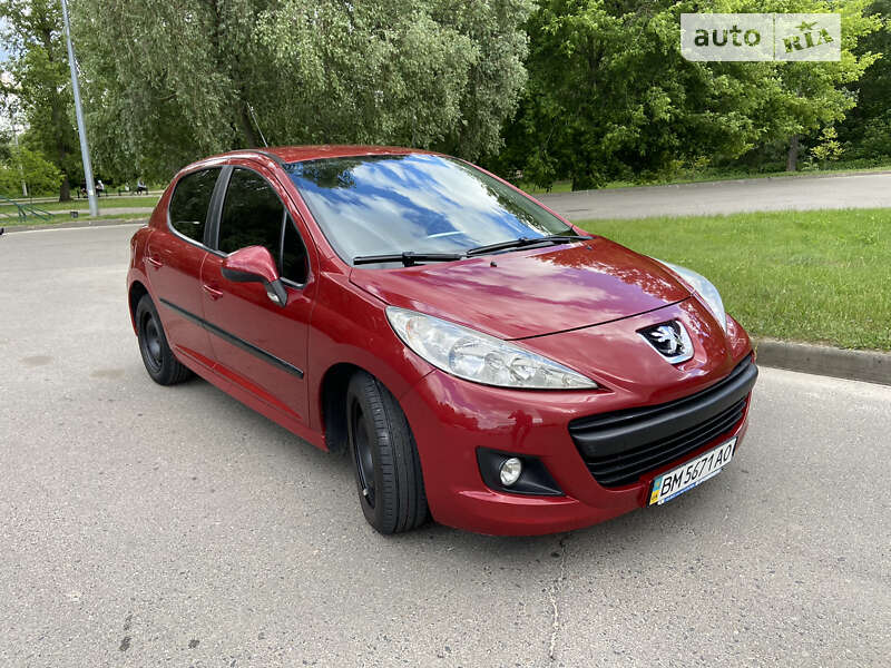 Хэтчбек Peugeot 207 2010 в Сумах