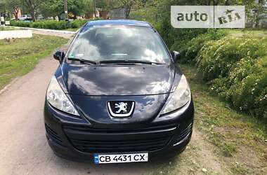 Хэтчбек Peugeot 207 2010 в Чернигове