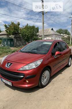 Хэтчбек Peugeot 207 2007 в Вознесенске