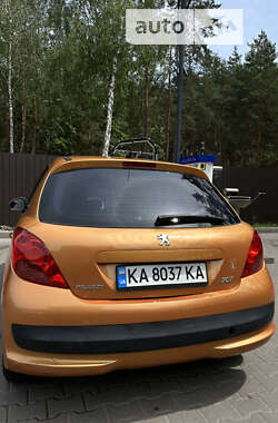 Хэтчбек Peugeot 207 2008 в Буче