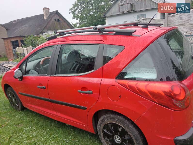 Хетчбек Peugeot 207 2008 в Рівному