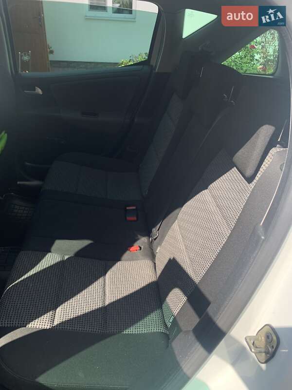 Універсал Peugeot 207 2011 в Бродах