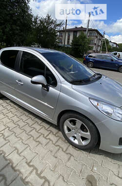 Хэтчбек Peugeot 207 2009 в Ровно