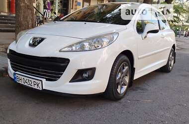 Хэтчбек Peugeot 207 2010 в Одессе