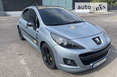 Хэтчбек Peugeot 207 2010 в Днепре