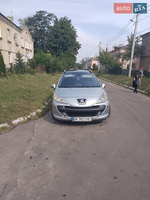 Peugeot 207 2008