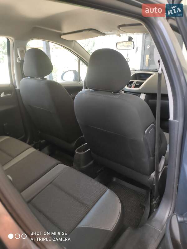 Универсал Peugeot 207 2012 в Павлограде фото 21 Универсал Peugeot 207 2012 в Павлограде