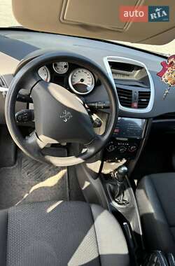 Универсал Peugeot 207 2010 в Дрогобыче