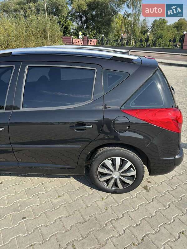 Універсал Peugeot 207 2010 в Дрогобичі