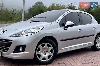 Хетчбек Peugeot 207 2010 в Трускавці