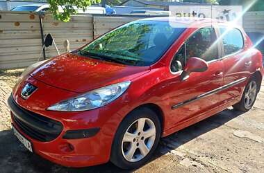 Хэтчбек Peugeot 207 2008 в Киеве