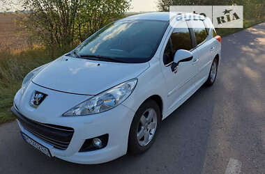 Універсал Peugeot 207 2012 в Голобах