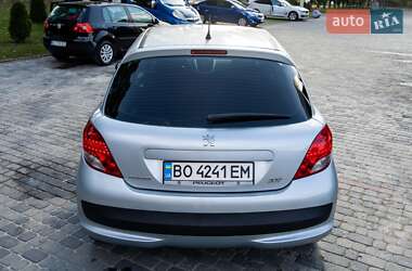 Хэтчбек Peugeot 207 2010 в Тернополе