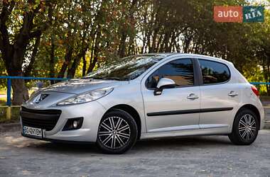 Хэтчбек Peugeot 207 2010 в Тернополе