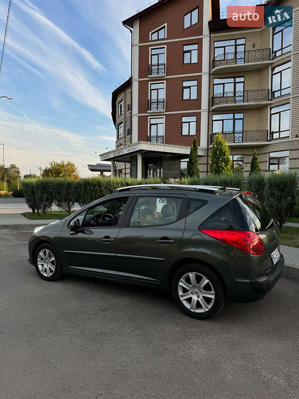 Хэтчбек Peugeot 207 2008 в Шептицькому
