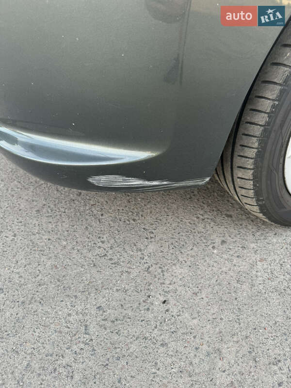 Хэтчбек Peugeot 207 2008 в Шептицькому