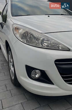 Хэтчбек Peugeot 207 2009 в 