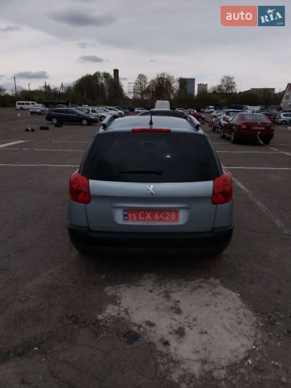 Универсал Peugeot 207 2011 в Киеве