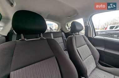 Хэтчбек Peugeot 207 2010 в 