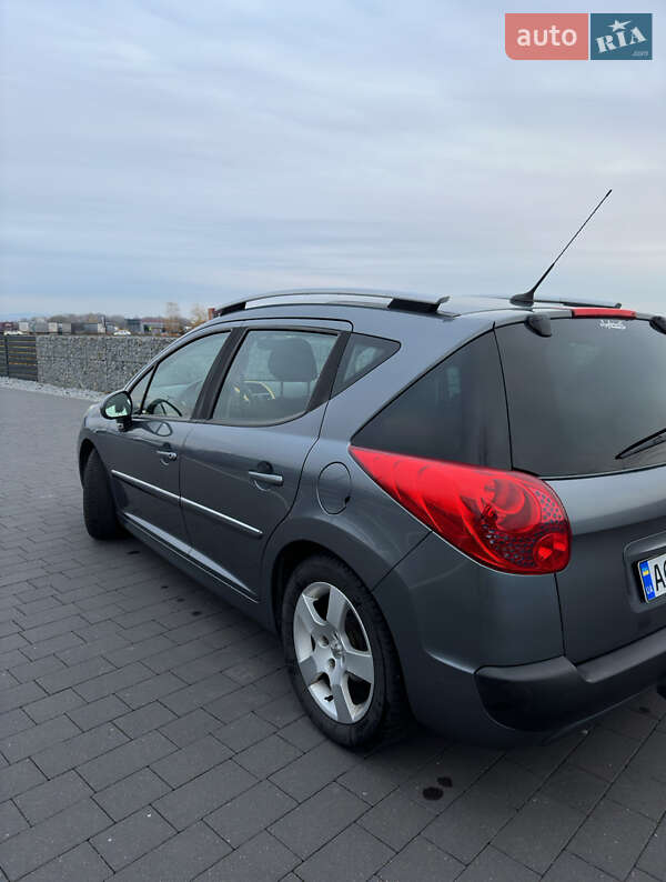 Универсал Peugeot 207 2010 в Мукачево
