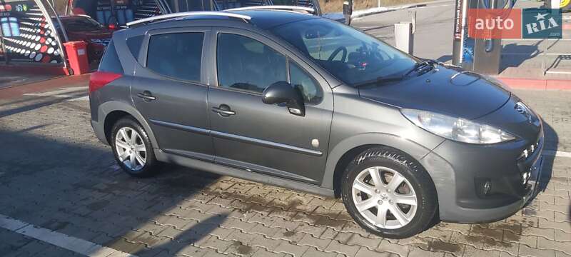 Peugeot 207 2013