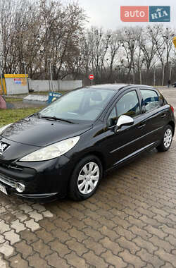 Хэтчбек Peugeot 207 2009 в Ровно