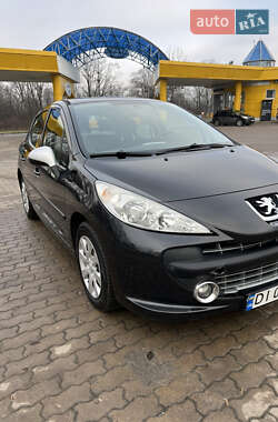 Хэтчбек Peugeot 207 2009 в Ровно