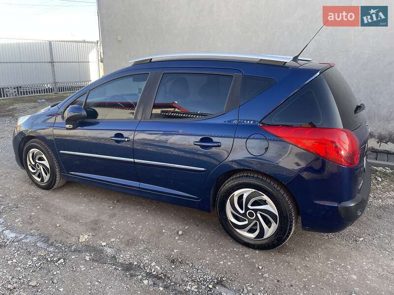 Універсал Peugeot 207 2011 в Тернополі