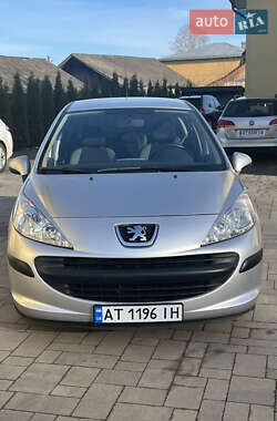 Хетчбек Peugeot 207 2007 в Снятині