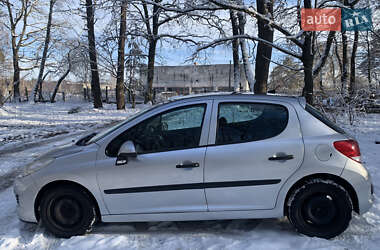 Хэтчбек Peugeot 207 2010 в Львове