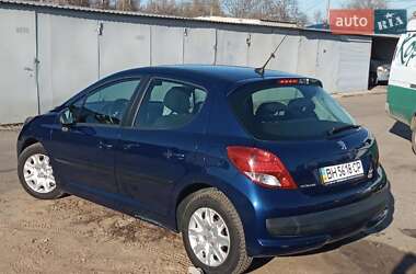 Хетчбек Peugeot 207 2010 в Одесі