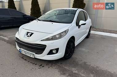 Хетчбек Peugeot 207 2011 в Києві