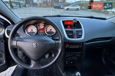 Хетчбек Peugeot 207 2008 в Тернополі